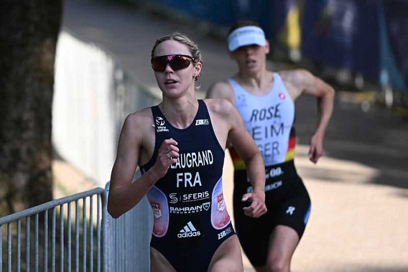 La triathlète française a pu bénéficier de l'accompagnement scientifique du PPR Sport de Très Haute Performance en amont des Jeux de Paris, où elle a décroché la médaille d'or.
