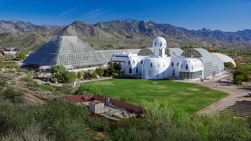 Biosphere 2 is a laboraty that enables climate simulations.