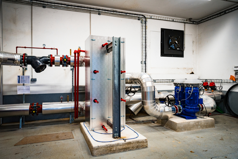 Sous-station pour la récupération de la chaleur fatale du supercalculateur Jean Zay