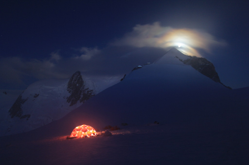 Bivouac nocturne en contrebas de l'observatoire