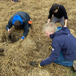 Planting a mini-forest at the M2C in Caen