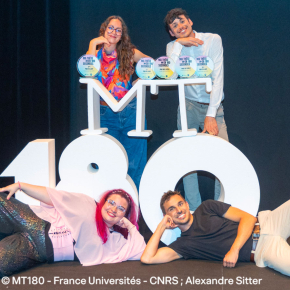 Les 4 lauréats de MT180 2025 prennent la pose